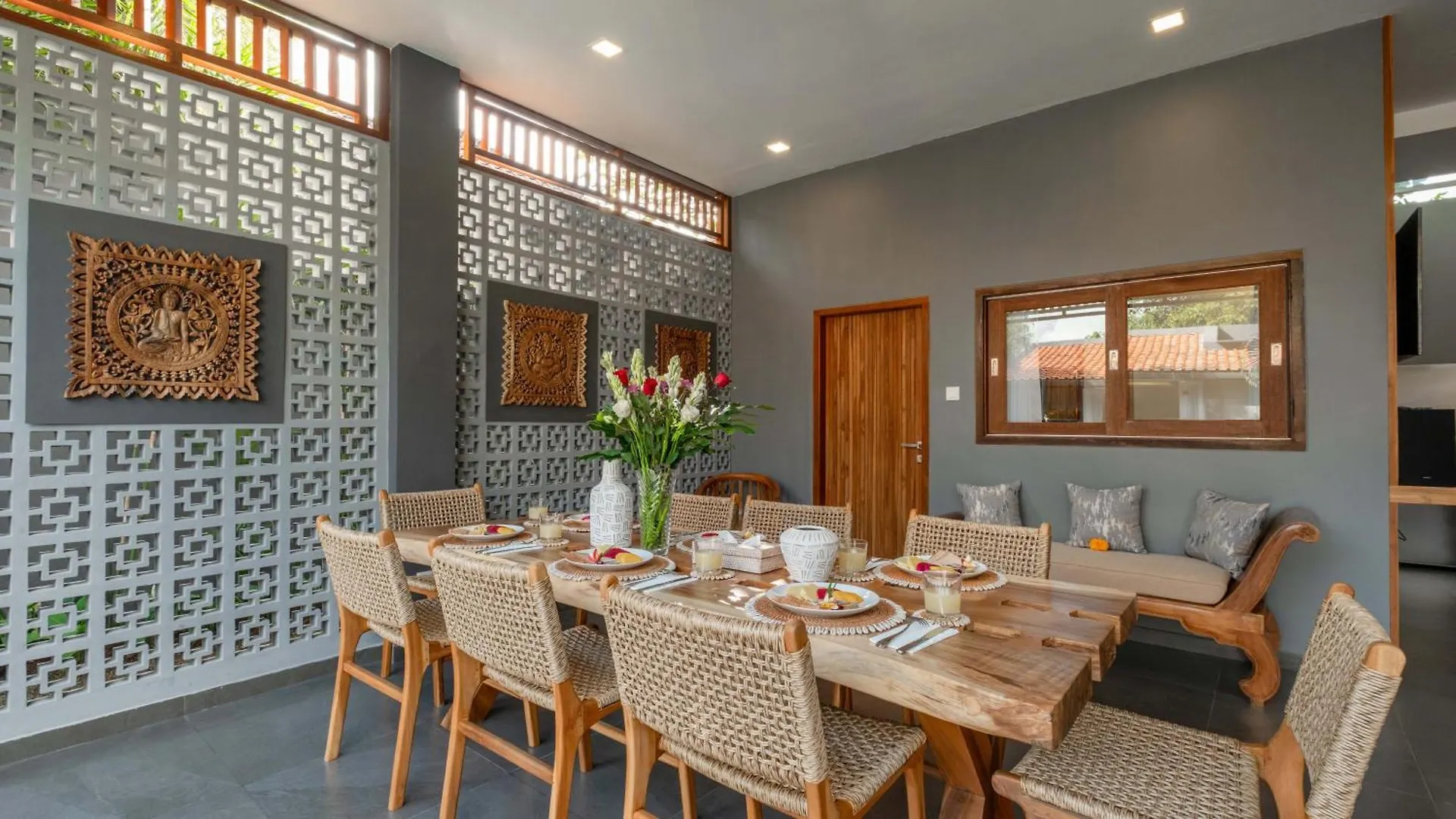 Alarte Estate By Villa Finder 塞米亚克