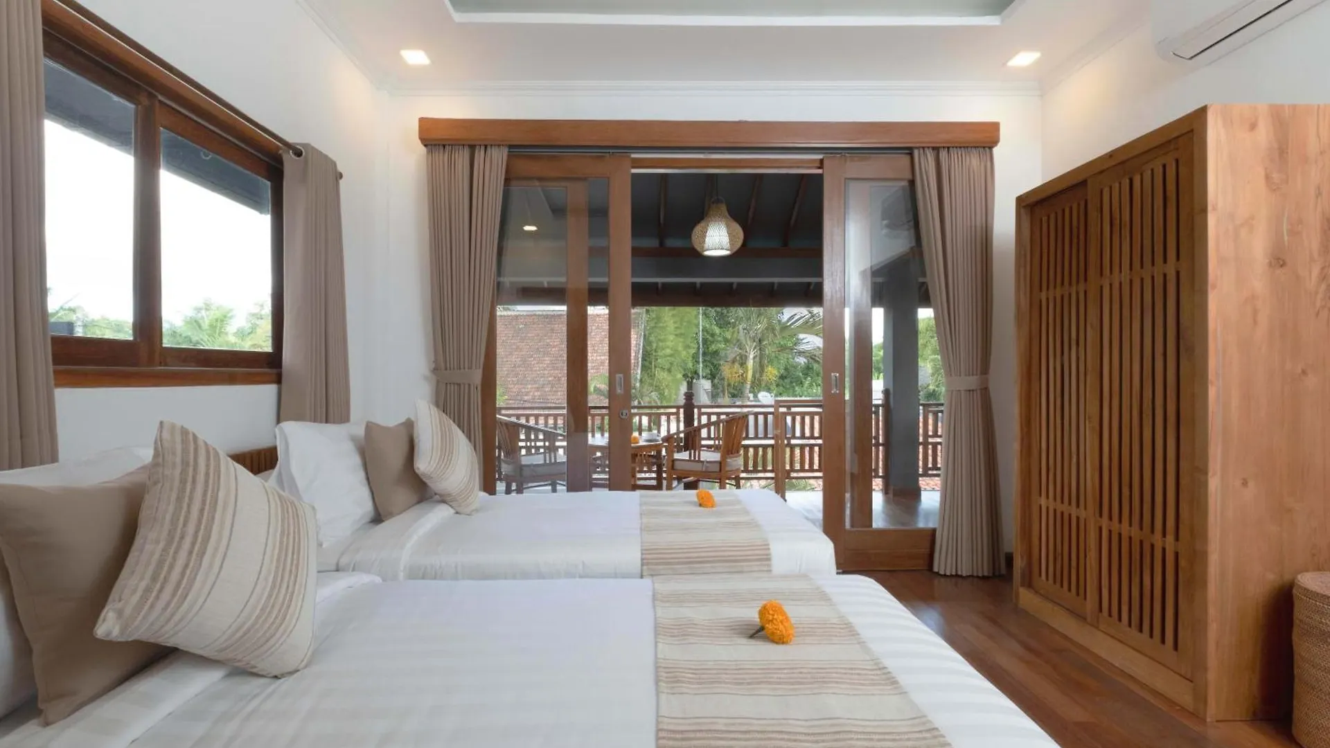 Alarte Estate By Villa Finder 塞米亚克