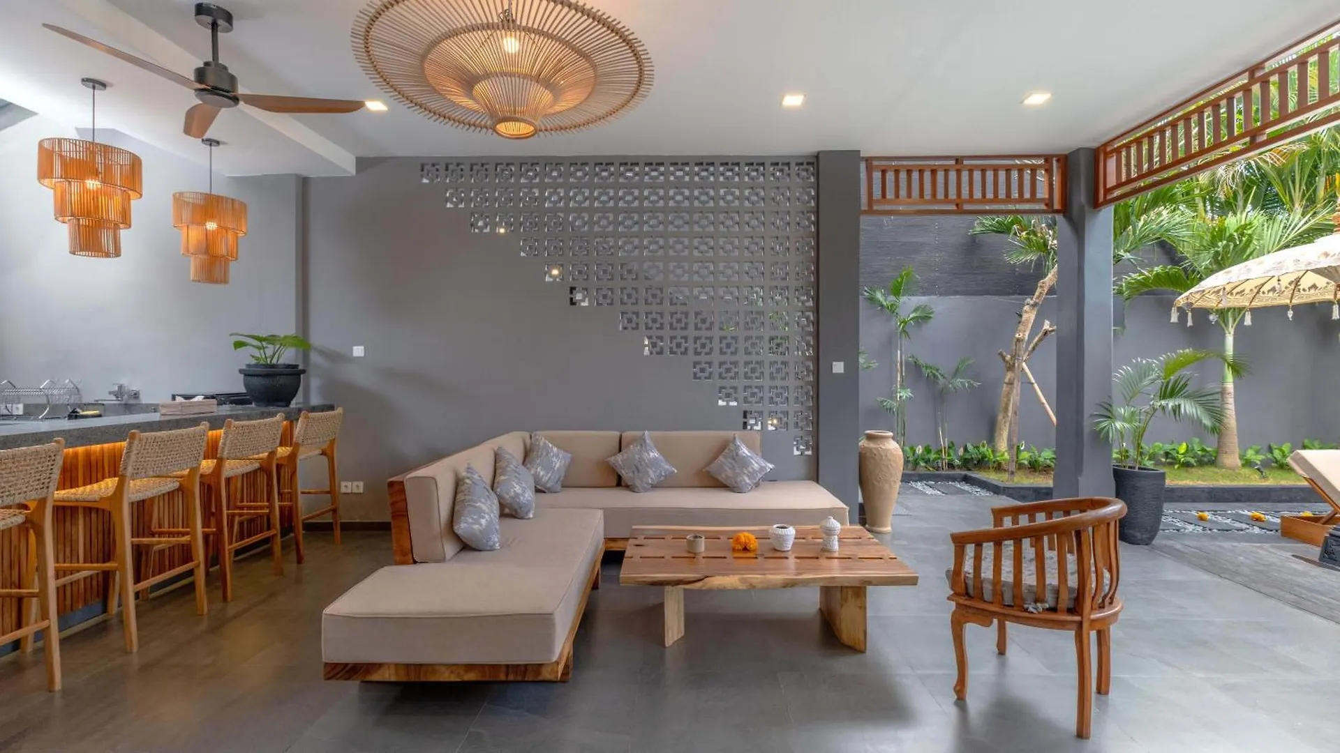 Alarte Estate By Villa Finder 塞米亚克